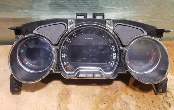 Citroen C5 Speedometer (instrument cluster) 9666330580