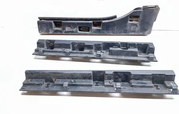 BMW 2 F46 Sill supporting ledge 7318861 7801941 7301939