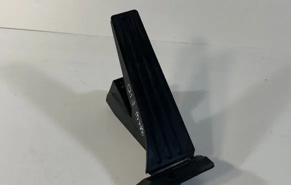 BMW 5 F10 F11 Accelerator throttle pedal 6852643 685264301 3542685264301