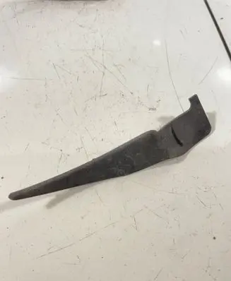 Volkswagen Golf IV Windshield trim 1J0819447E
