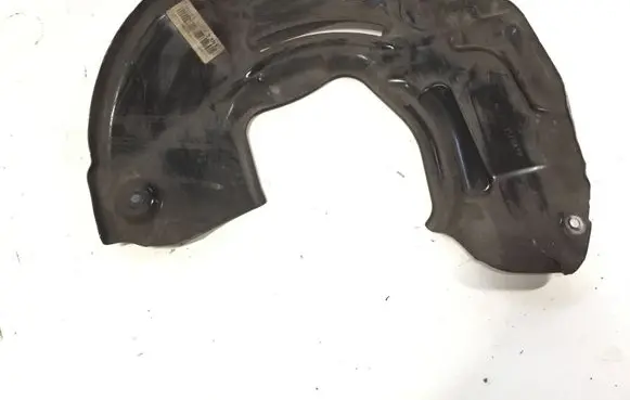Mercedes-Benz S W222 Front brake disc dust cover plate A2224210920