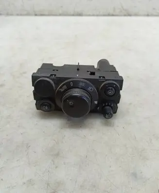 Opel Astra H Light switch 13198925 0866 LK04063025
