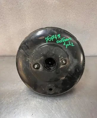 Land Rover Defender Brake booster