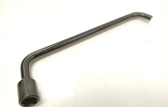 Toyota Aygo AB40 Wheel nut wrench 