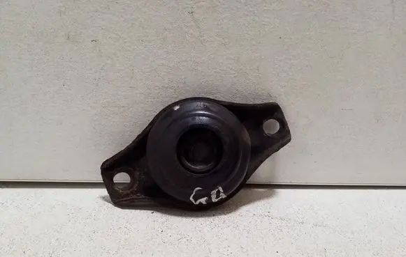 Volvo XC60 Front shock absorber mounting bracket 6G9118A116AA
