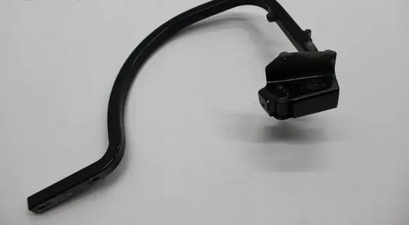 Volkswagen Jetta VI Tailgate/trunk/boot hinge 5C6827302D