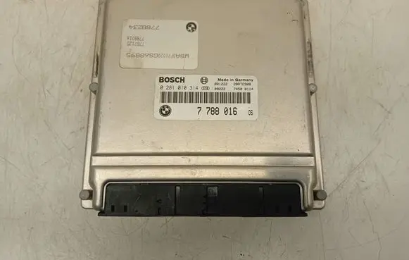 BMW 5 E39 Engine control unit/module 0281010314 28RTE908 7788016