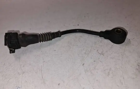 BMW 5 E34 Detonation knock sensor 17300292 K90121