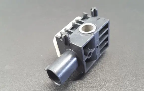Mercedes-Benz S W221 Airbag deployment crash/impact sensor 0038202826