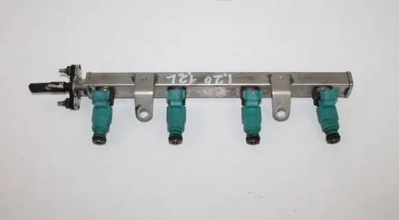 Hyundai i20 (PB PBT) Fuel injectors set 3531003000