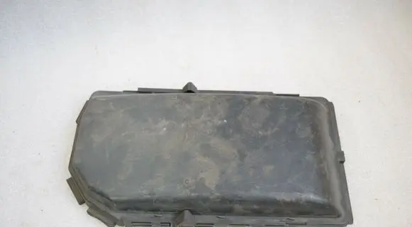 Mercedes-Benz S W220 Fuse box cover 2205400382