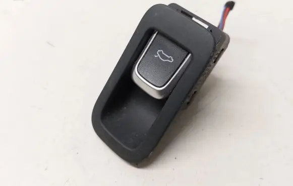 Audi Q5 SQ5 Tailgate opening switch 8K0959831B