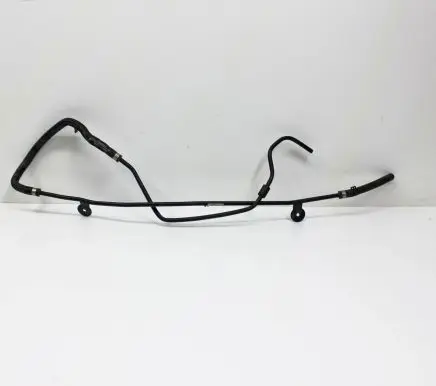 Volkswagen Touareg II Engine coolant pipe/hose 7P6122447N