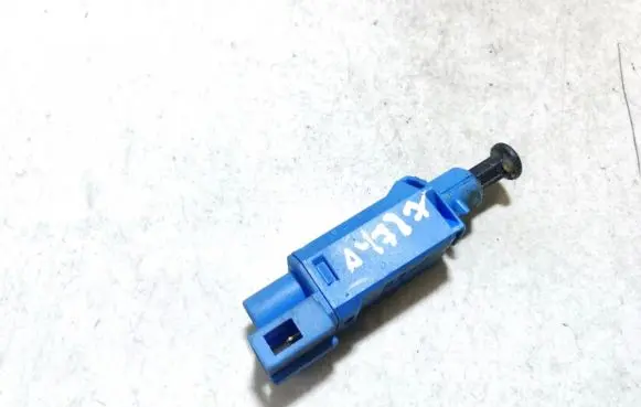 Volkswagen Golf III Brake pedal sensor switch 1h0927189c