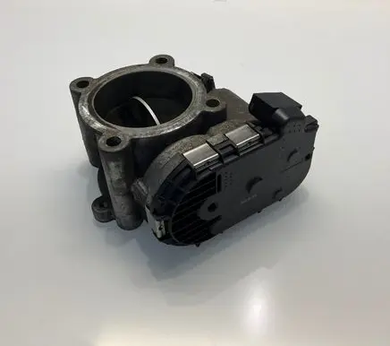 Mercedes-Benz E W212 Throttle valve A6420900270 0281002894 99020