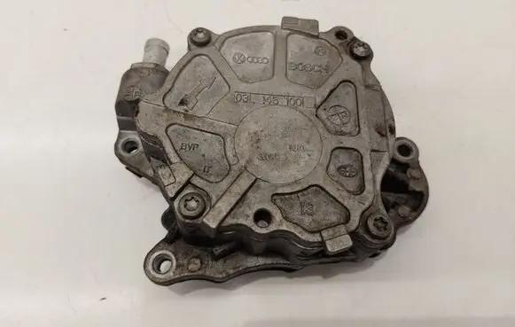 Volkswagen Caddy Vacuum pump 03L145100F