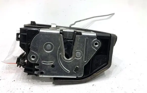 BMW 5 F10 F11 Front door lock 7229458