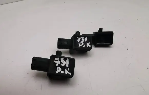 Mercedes-Benz CLS C218 X218 Airbag deployment crash/impact sensor A1729056000