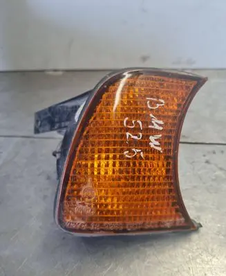 BMW 5 E34 Front indicator light 183269B 069798