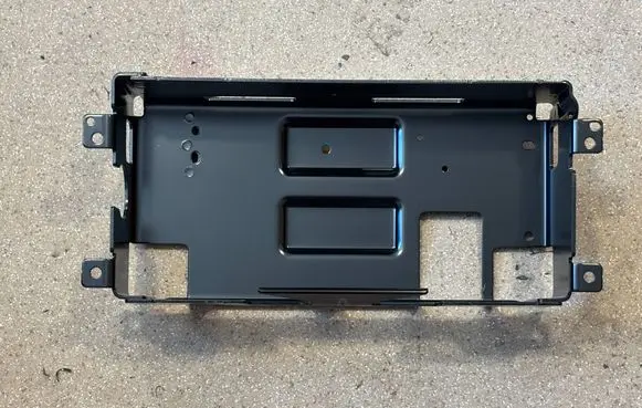 Audi Q7 4M Battery bracket 4M0915399L