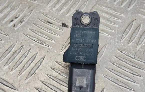 Volkswagen Golf VII Air pressure sensor 038906051R