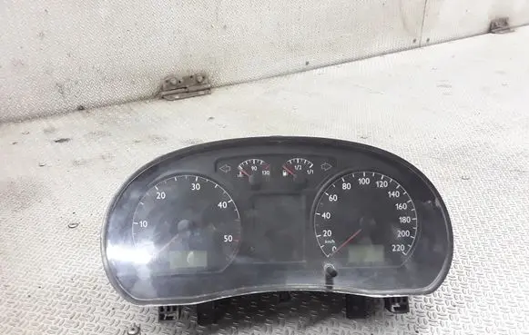 Volkswagen Polo Speedometer (instrument cluster) 6Q0920800M