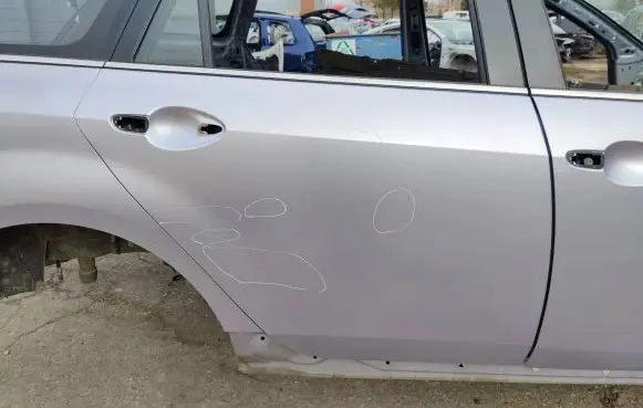 Mazda 6 Rear door