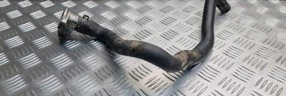 Volkswagen PASSAT B5 Engine coolant pipe/hose 028121145B