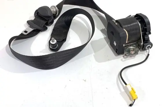 Fiat Panda II Front seatbelt 