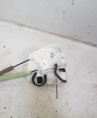 Mazda 2 Front door lock