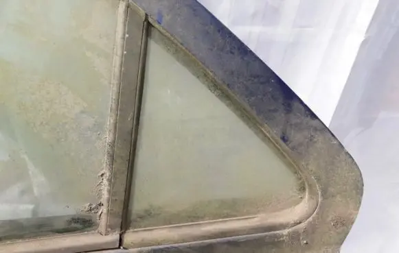 Peugeot 406 Rear vent window glass 