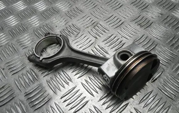Audi A3 S3 8V Piston with connecting rod 230616 BV982