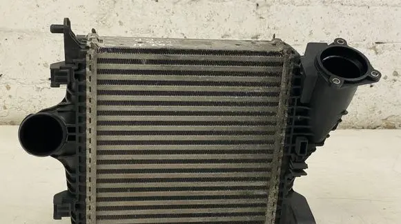 Audi SQ7 Intercooler radiator 4M0145804BM