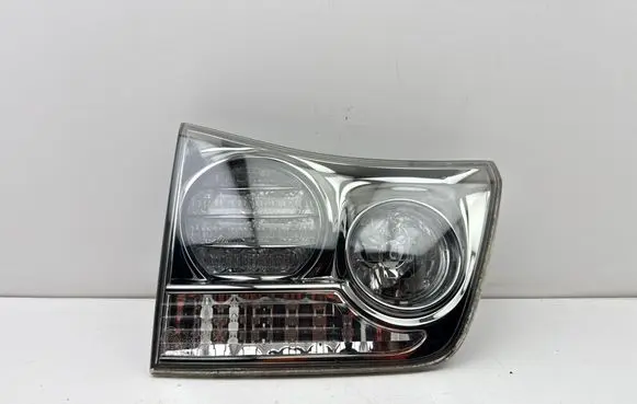 Lexus RX 330 - 350 - 400H Rear/tail lights E131409