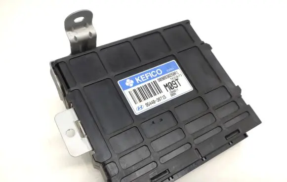 Hyundai Tucson JM Gearbox control unit/module 9544039715 9090930258A1