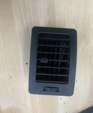 Toyota Hilux (AN10, AN20, AN30) Dashboard air vent grill cover trim 556500K012