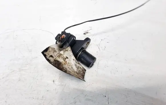 Hyundai Elantra Camshaft position sensor 3930027000