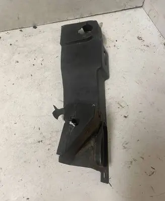 Ford Kuga I Other engine bay part 8V41S02476a D2L4A