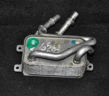 BMW 7 E65 E66 Engine oil radiator 7507975