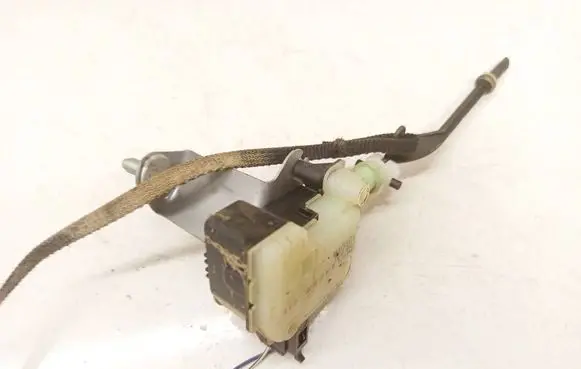 Toyota Avensis T250 Central locking motor 7703005011