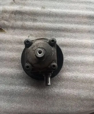 Volvo XC90 Power steering pump