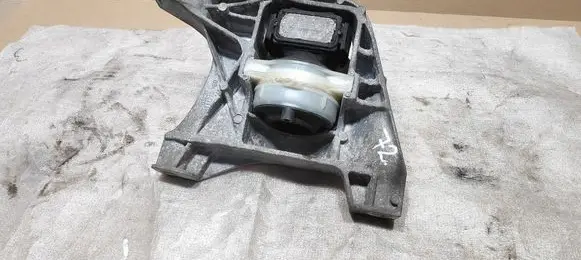 Peugeot 308 Engine mount bracket 4A111210