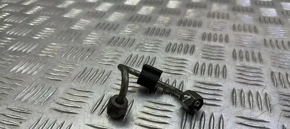 Skoda Octavia Mk3 (5E) Fuel injector supply line/pipe 