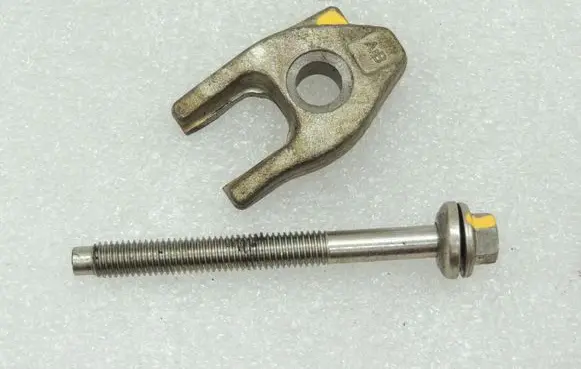 Nissan Navara D40 Fuel Injector clamp holder 1661000Q0G