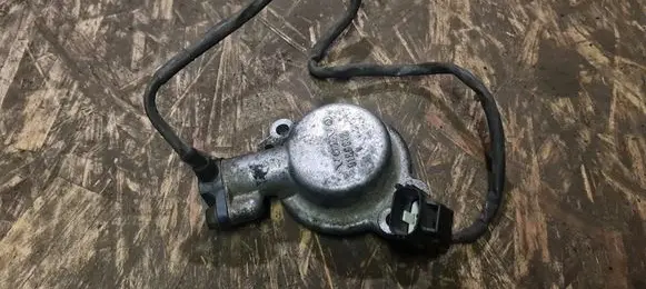 Volvo S80 Camshaft position sensor 9186812