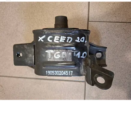 KIA Xceed Gearbox mounting bracket 190530204517