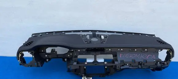 Mercedes-Benz X-class W470 Dashboard 681005XA0A