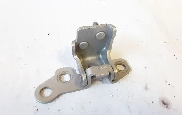 Renault Clio III Rear door upper hinge 416344B