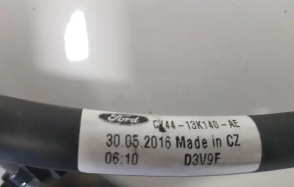 Ford Kuga II Headlight washer hose/pipe CV4413K140AE