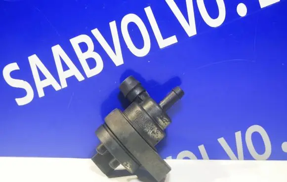 Saab 95 - 96 Engine mount vacuum valve 4670477